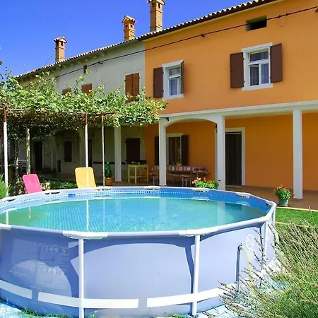 Appartement Holiday With Pool And Garden *